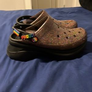Sz 9 Crocs Womens Classic Bae Glitter Platform Clog PRIDE CLOGS Wedge 207342 001